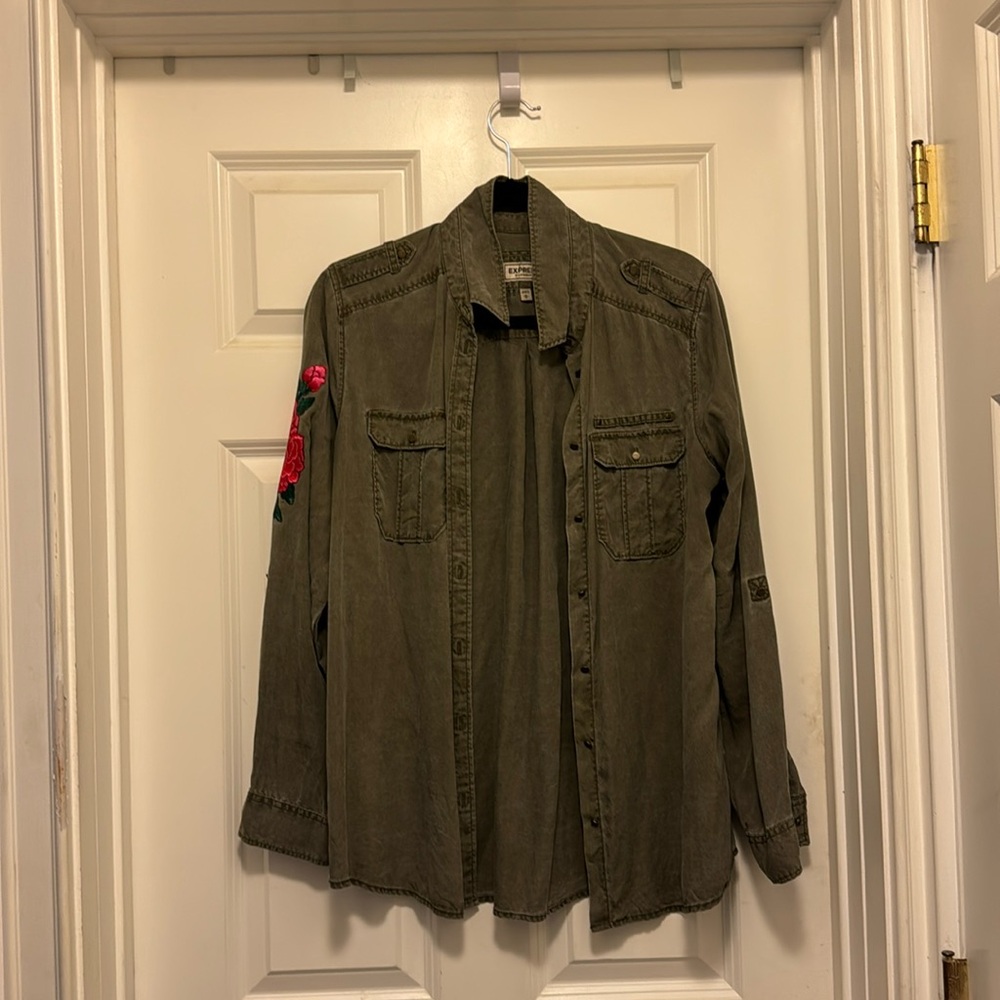 Express Button Up